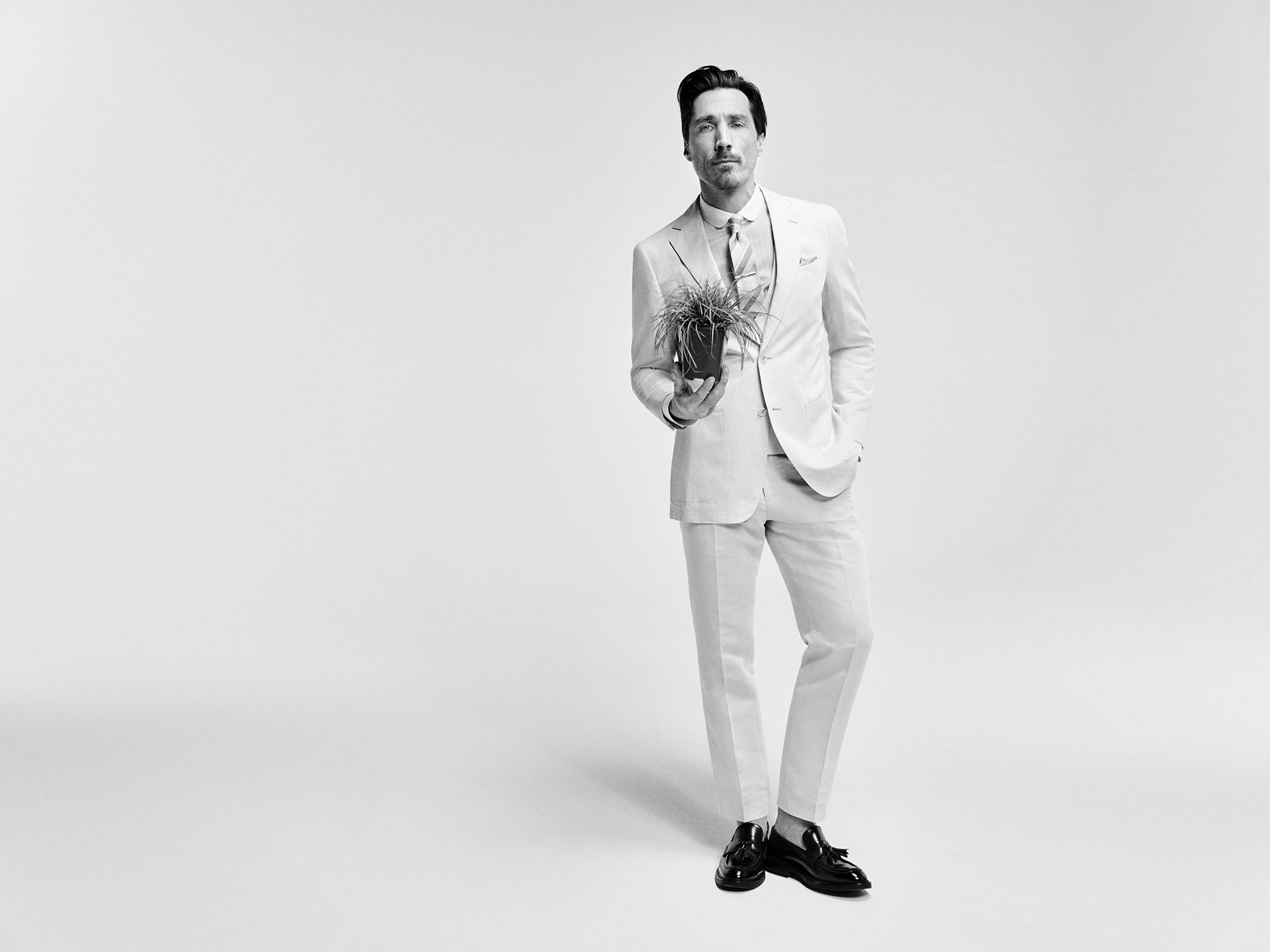 OLYMP_FS25_SIG_08_Bright_4002_sRGB